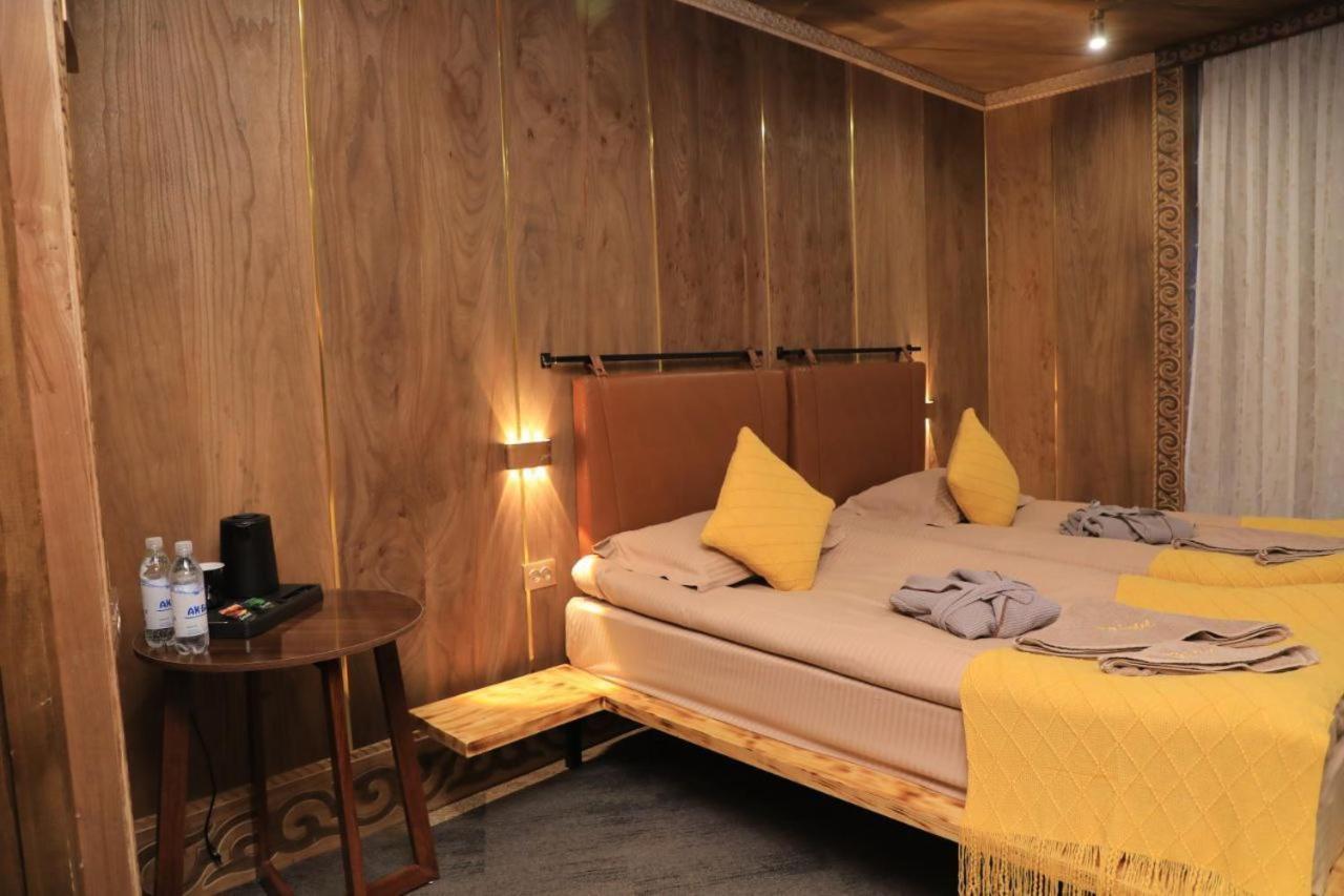 My Hotel Каракол Екстериор снимка