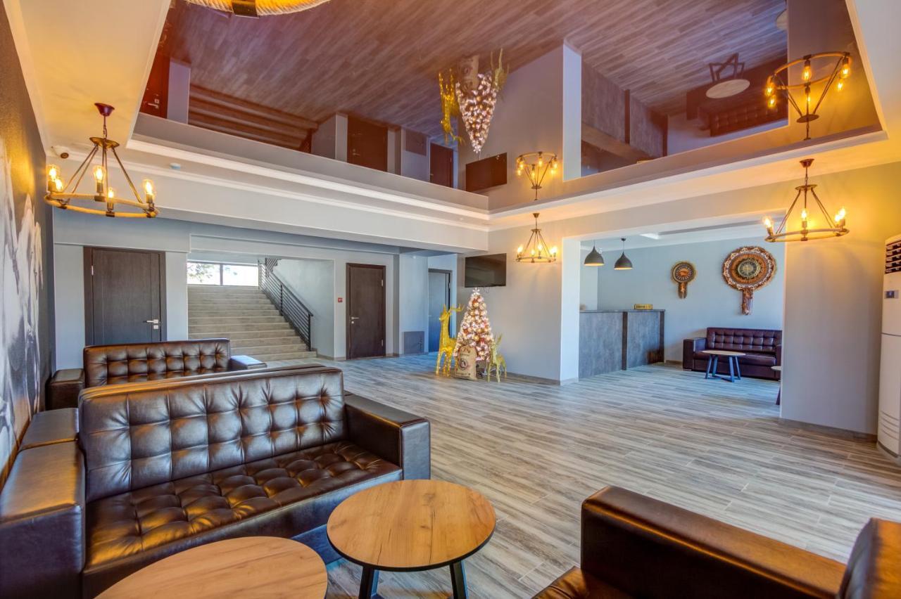 My Hotel Каракол Екстериор снимка